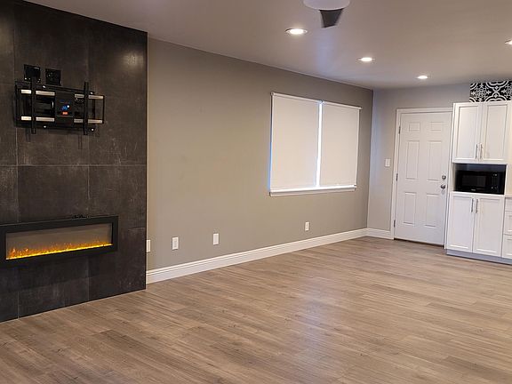 3rd image of 621 Cascade Ln