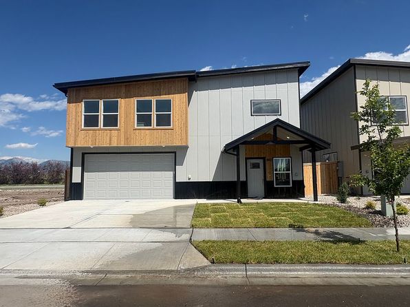 840 Accolade Loop