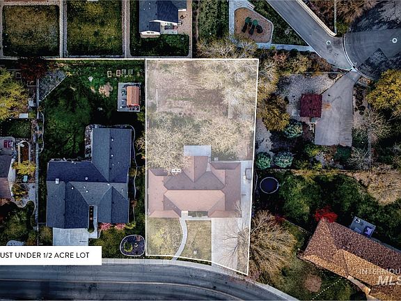 4th image of 1096 S Kingfisher Way