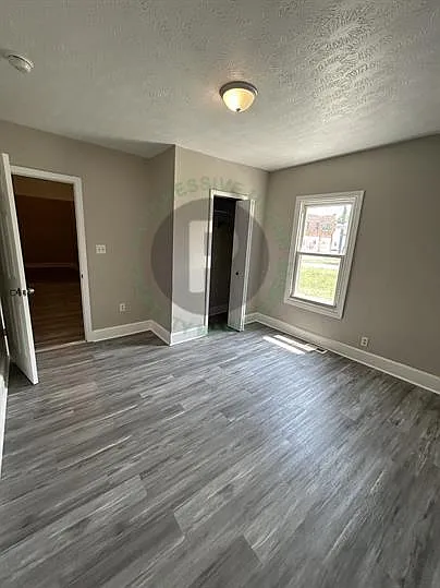 3204 West 73rd Street - Downstairs — Photo 15