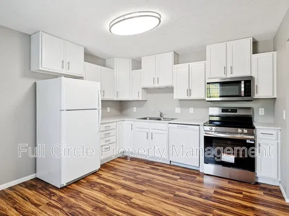 2720 N 1st St APT 1, Lincoln, NE 68521