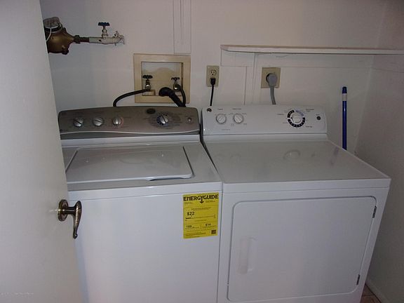 4th image of 15B Buckingham Dr