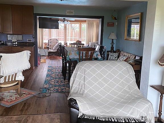 3rd image of 46 Ocean Crest Dr