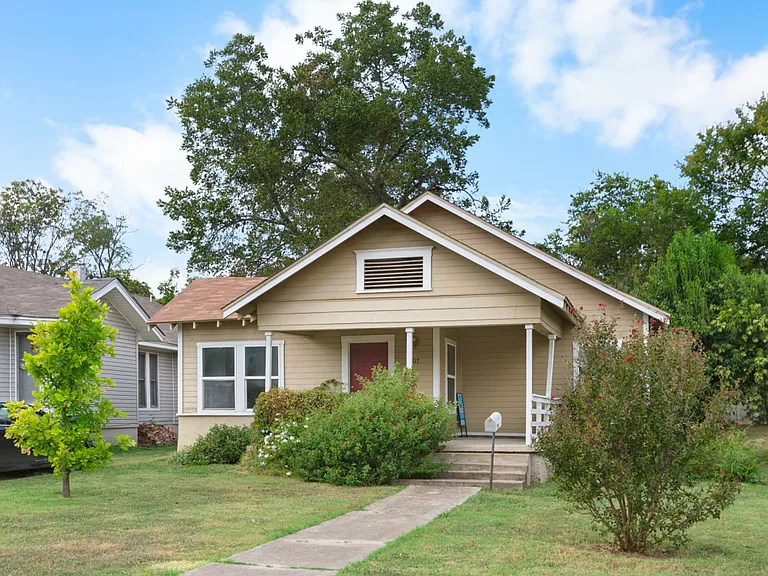 2107 Gorman Ave — Photo 18