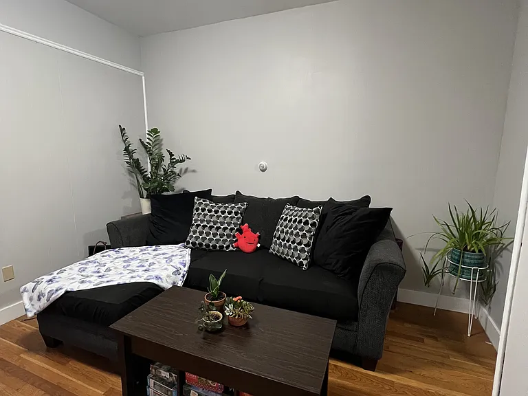 28 Forest St #28 — Photo 14