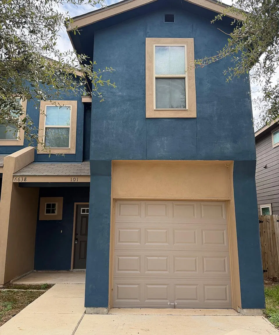 3 bed, 2.5 bath, 1324 sqft, $1,475 — Photo 1