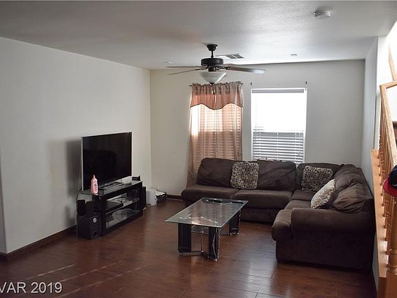 3rd image of 4250 Nutcracker Ct