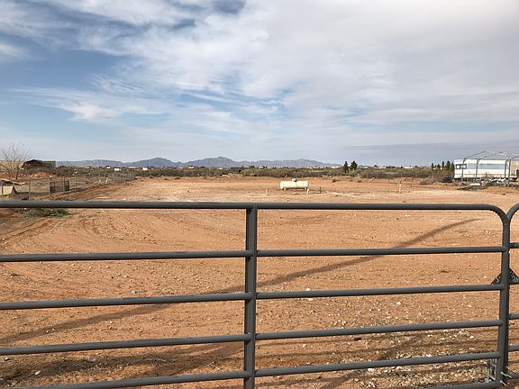 3rd image of 5817 Mountain Sun Dr