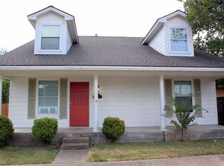 1612 Park Pl #B, College Station, TX 77840