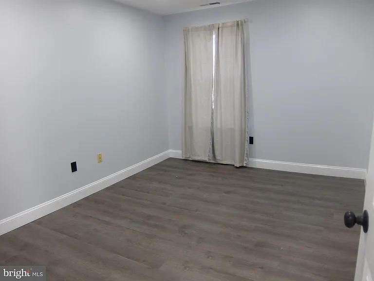 7 Powell Ct — Photo 11