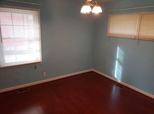 254 E Lowry Ln, Lexington, KY 40503
