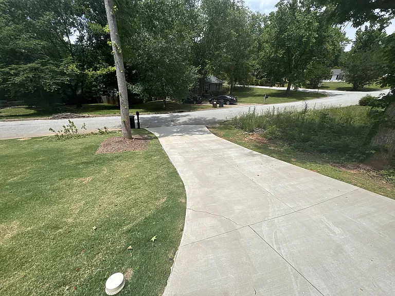 48 Charterhouse Ave — Photo 2
