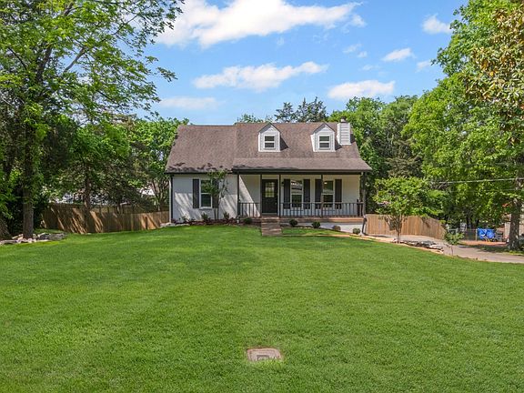 3rd image of 608 Quarter Horse Ln