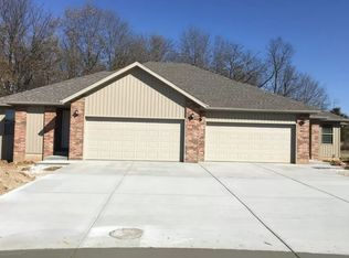 1906 S Bryson Cir, Springfield, MO 65807