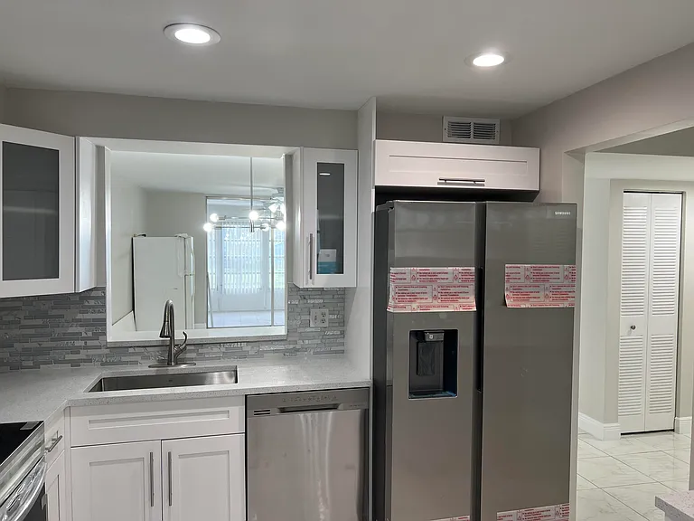 24 Abbey Ln #204 — Photo 28