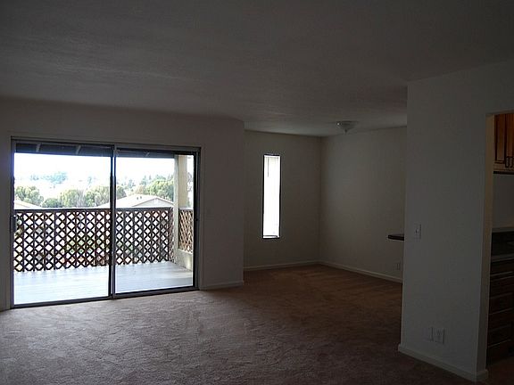 4th image of 142 Kathy Ellen Dr