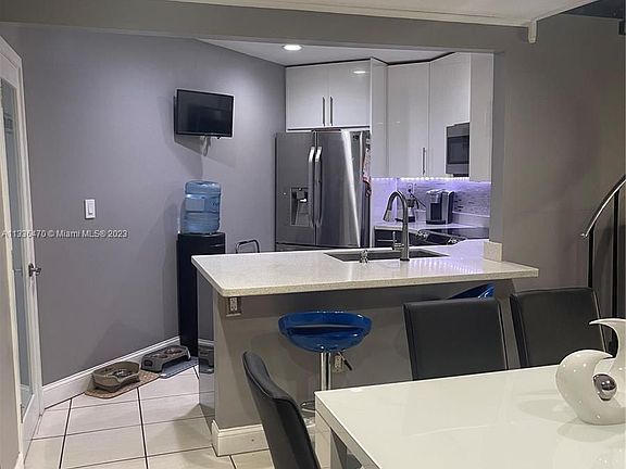 2nd image of 10241 NW 9th Street Cir #209-5