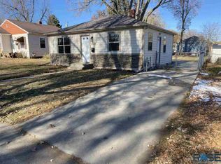 2124 E Austin St, Sioux Falls, SD 57103
