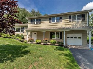 452 Bonnie Ct, Yorktown Heights, NY 10598