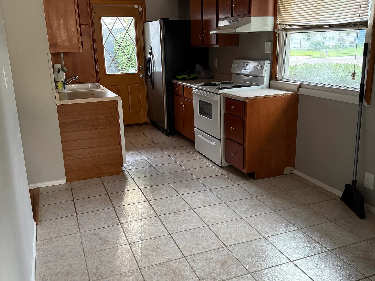 2908 Kettering Dr — Photo 4
