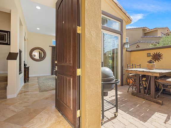 5th image of 52230 Desert Spoon Ct