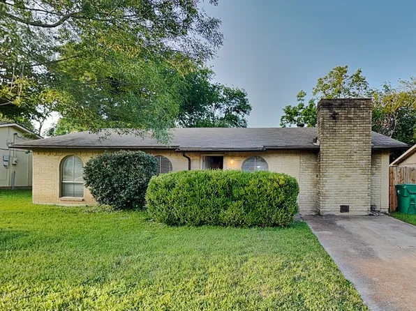 117 Cooper St, Cedar Hill, TX 75104