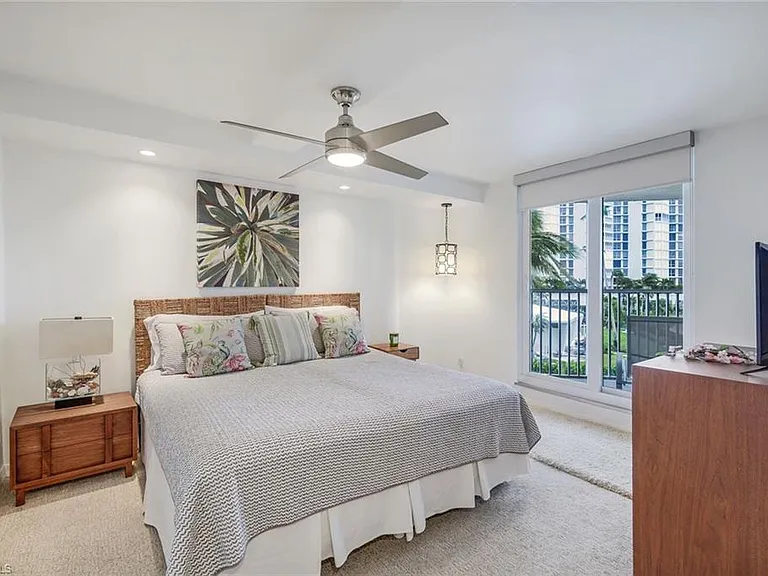 4041 Gulf Shore Blvd N #204 — Photo 15