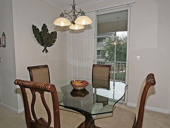 4th image of 10075 N Gate Pkwy #104