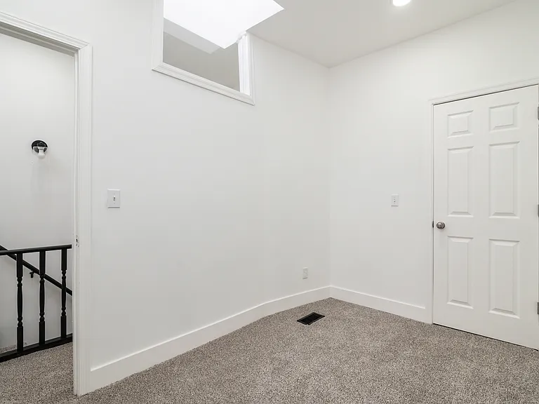 62 N Gorman Ave — Photo 15