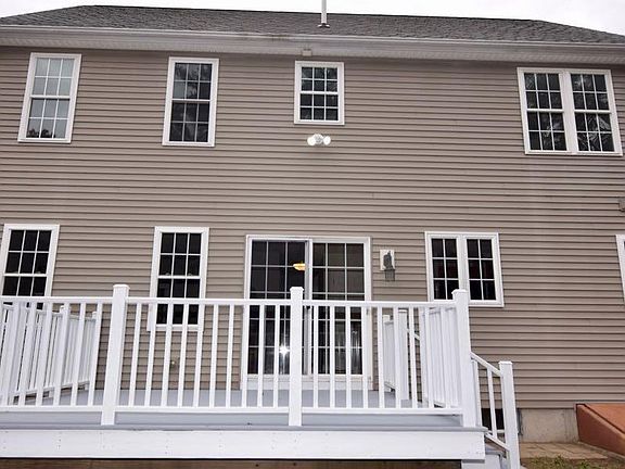 2nd image of 17 Wildflower Ln