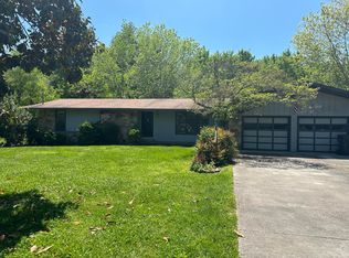 211 Lafollette Cir, Pigeon Forge, TN 37863