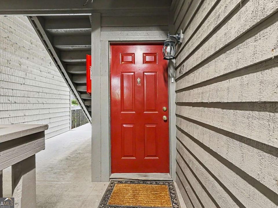 1st image of 413 Tuxworth Cir