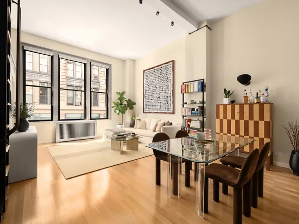 261 Broadway image 1 of 11