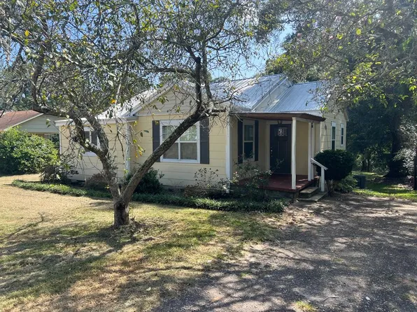 514 Maple St, Troy, AL 36081