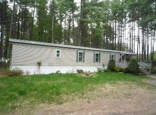43 Rope Walk Dr, Hollis Center, ME 04042