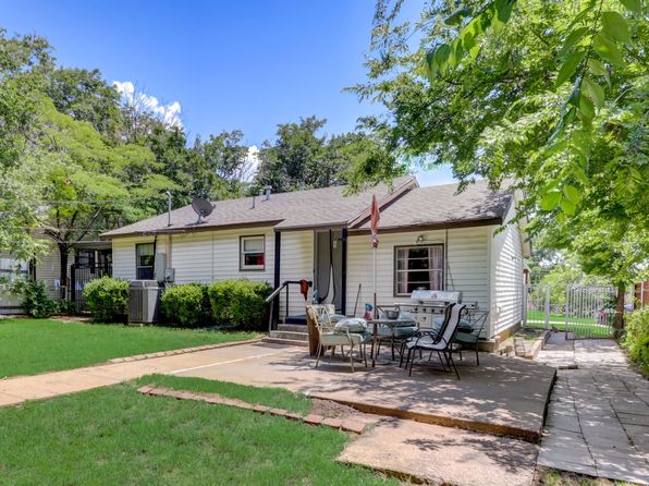 4321 Voncille St, Haltom City, TX 76117