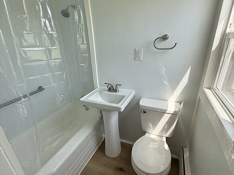 313 S Pleasant St #2 — Photo 4
