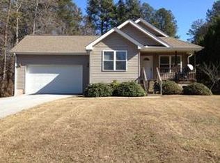 118 Avondale Rd, Greenwood, SC 29649