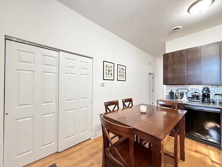 3512 N Halsted St #3R — Photo 2