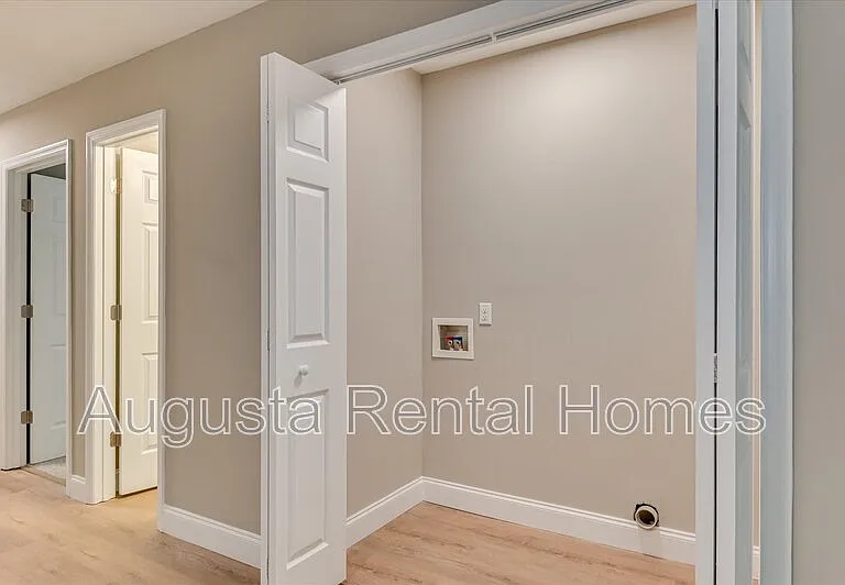 111 Kelly Dr SW — Photo 21
