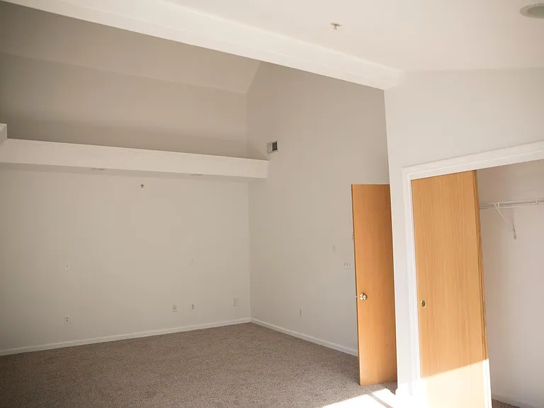 37 America Blvd #1C — Photo 17