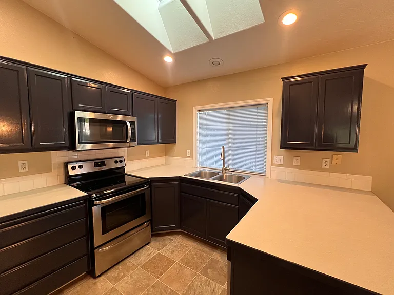 14401 W Roaring Creek St — Photo 6