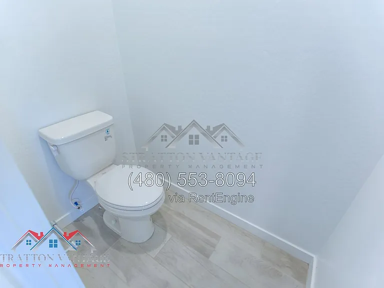 4204 E Enmark Dr — Photo 38