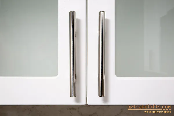 Rented by aptsandlofts.com | media 18