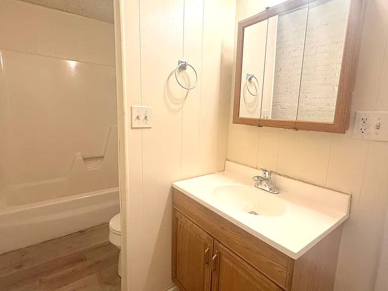 410 N 3rd Ave #A — Photo 6
