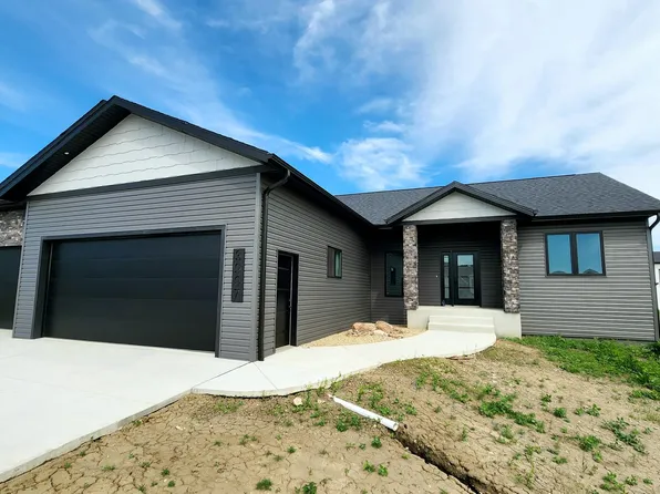 3907 Nickel St, Bismarck, ND 58503