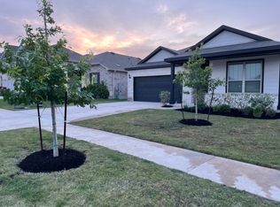 137 Onna St, Taylor, TX 76574