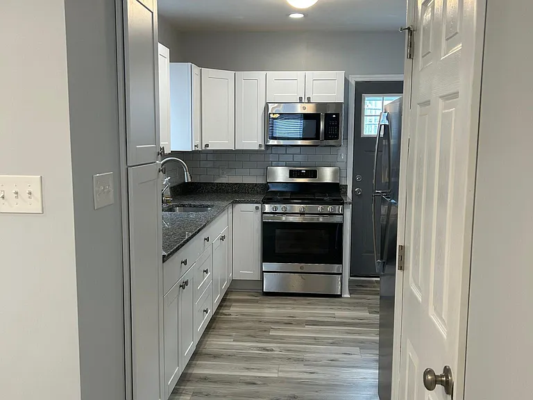 3253 Miller St — Photo 4