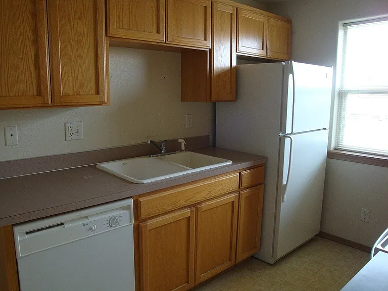 2020 S 7th St #H — Photo 12