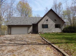 4585 Schoedel Rd, Manistee, MI 49660